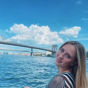 Meet your Posher, Zoe